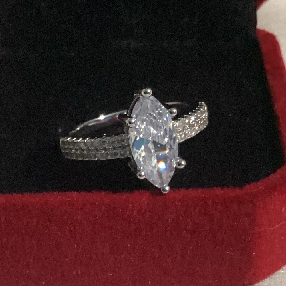 💋💍Sterling Silver Marquis Cut Solitaire Cz Diamond 3C TCW Ring